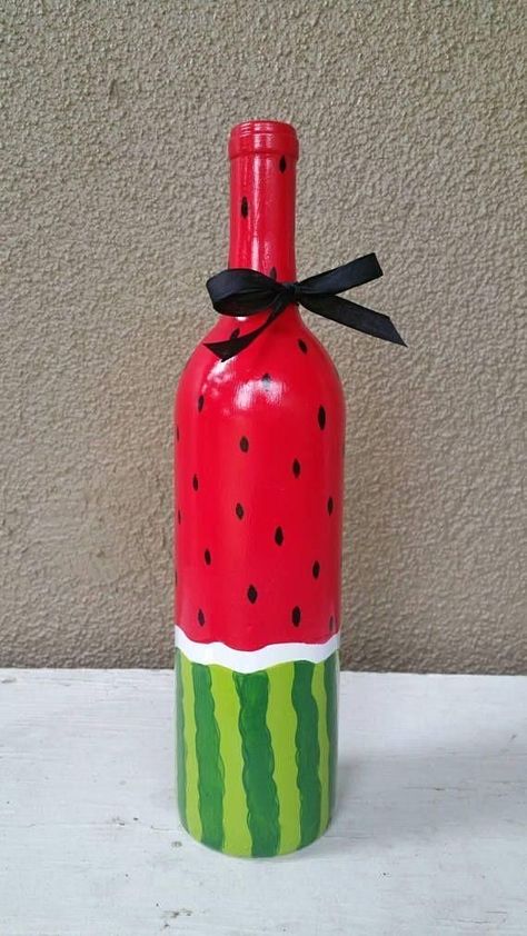 Beer Bottle Art, Beer Bottle Crafts, Watermelon Wine, Bottle Art Projects, Crafts Outdoor, Wine Diy, Bottles Diy, Wine Meme, Painted Glass Bottles