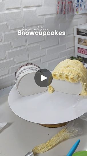 47K views · 749 reactions | Here is our video on how i make this cute top forward cake 🥰

#topforwardcakes #snowcupcakes #fyp #cakesoffacebook #smallbusinessbigdreams | By Snow cupcakesFacebook Top Forward Cake, Girls Birthday, Cute Top, Cute Tops, Dream Big, Girl Birthday, Cake, Birthday