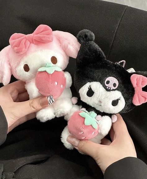 Kawaii Kuromi, Me And Who, Bling Phone Cases, Melody Hello Kitty, Hello Kitty My Melody, Hello Kitty Items, Cute Stuffed Animals, Cute Plush, Sanrio Characters