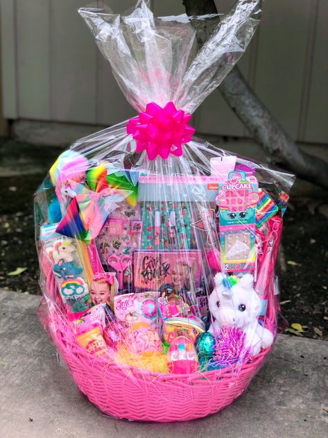 Easter Gift Baskets For Kids, Kids Gift Basket Ideas, Barbie Easter Basket, Toy Gift Basket, Easter Baskets For Kids, Unique Easter Baskets, Creative Easter Baskets, Easter Gift Boxes, Kids Gift Baskets