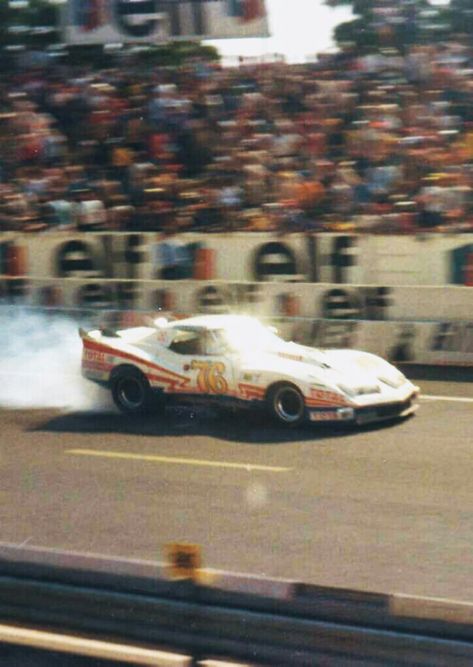 LM '76 - one of the last laps of the Corvette Greenwood before it's retire at 18:30 for the gas leak Greenwood Corvette, Heat, Cars