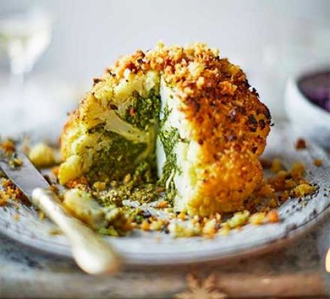 Roasted stuffed cauliflower Stuffed Cauliflower, Cauliflower Leaves, Healthy Christmas Recipes, Vegetarian Christmas, Vegan Easter, Healthy Christmas, Sage Leaves, Rosemary Leaves, Vegan Christmas