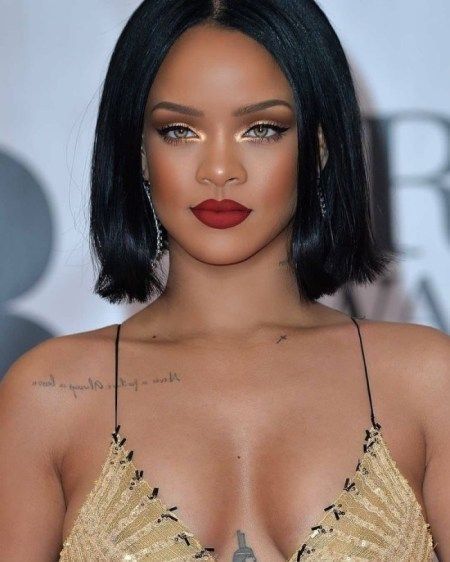 Rihanna Makeup, Red Lips Makeup Look, Looks Rihanna, Mode Rihanna, Rihanna Looks, Celebrity Makeup Looks, Prom Makeup Looks, Red Lip Makeup, Ab Workouts