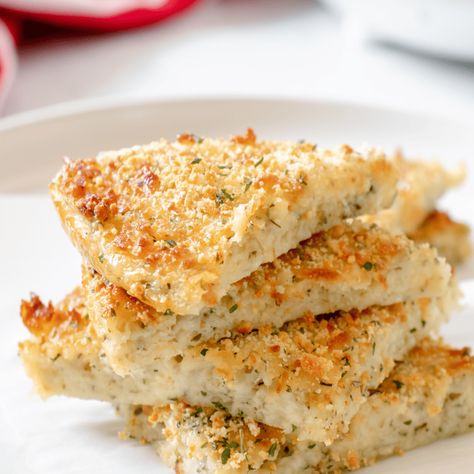 Air Fryer KETO Garlic Cheese Bread - Fork To Spoon Keto Garlic Cheese Bread, Keto Cheese Bread, Thanksgiving Bread Recipes, Tortilla Cheese, Air Fryer Tortilla, Air Fryer Keto, Cheese Garlic Bread, Thanksgiving Bread, Keto Friendly Bread