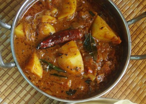 Spicy Potao curry for rice, chettinaad potato curry, potato curry for rice, potato kuzhambu Opo Squash, Potato Curry Recipe, Sambhar Recipe, Nepalese Food, Nepal Food, Nepali Food, Indian Vegetarian Recipes, Indian Curries, Veg Dishes