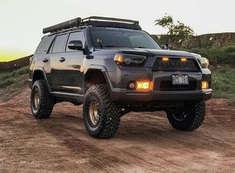 Toyota 4runner Modified, Lifted 4runner, Tacoma Overland, 4th Gen 4runner, 4runner Trail, 4runner Mods, Toyota 4runner Trd, Architecture Tattoo, Toyota Trucks