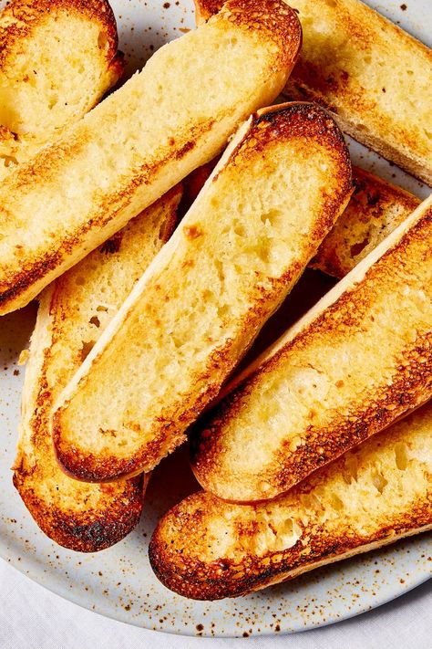 Emergency Garlic Bread Garlic Bread Using Sandwich Bread, Hot Dog Garlic Bread, Garlic Non Bread, Camping Garlic Bread, Hot Dog Buns Garlic Bread, Garlic Bread With Hot Dog Buns, Garlic Spread, Garlic Bread Recipe, Bread Toast