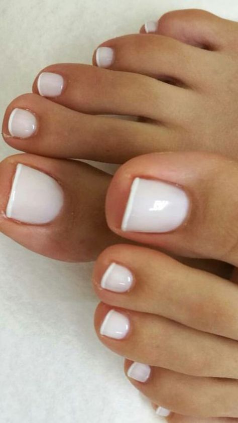 Natural White Pedicure, Cruise Pedicure Ideas, White French Pedicure, Summer Pedicures, Pedicure White, Wedding Toe Nails, Shellac Pedicure, Ideas Pedicure, Pedicure Designs Toenails