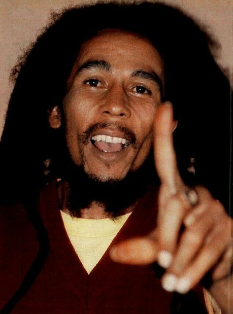 Marley Family, Bob Marley Legend, Bob Marley Pictures, Reggae Bob Marley, Robert Nesta, Bob Marley Art, Nesta Marley, Bob Marley Quotes, Human Rights Activists