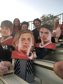 Confessions of a Sports Mama: Team Mama Idea: DIY Big Head Cutouts! Big Head Cutouts Diy, Graduation Posters, Football Locker Decorations, Senior Night Football, Diy Posters, Soccer Senior Night, Senior Volleyball, Homecoming Decorations, Homecoming Floats