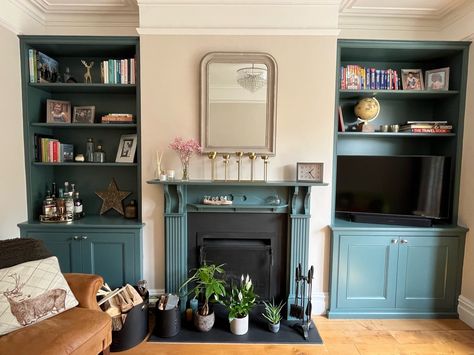 Bespoke Alcove Units, Chimney Alcove Ideas, Built In Alcove Cupboards, Alcove Tv, Alcove Tv Unit, Tv Alcove, Alcove Bookshelves, Built In Tv Unit, Bespoke Carpentry