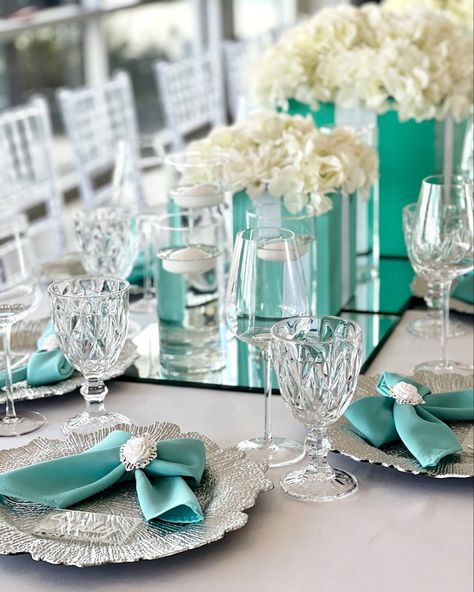 Tiffany And Co Inspired Bedroom, Tiffany Table Setting, Tiffany & Co Bridal Shower, Tiffany & Co Theme Party, Breakfast At Tiffanys Bridal Shower Theme, Tiffany Themed Bridal Shower Ideas, Tiffany Blue Bridal Shower Ideas, Tiffany And Co Bridal Shower Ideas, Breakfast At Tiffany’s Party