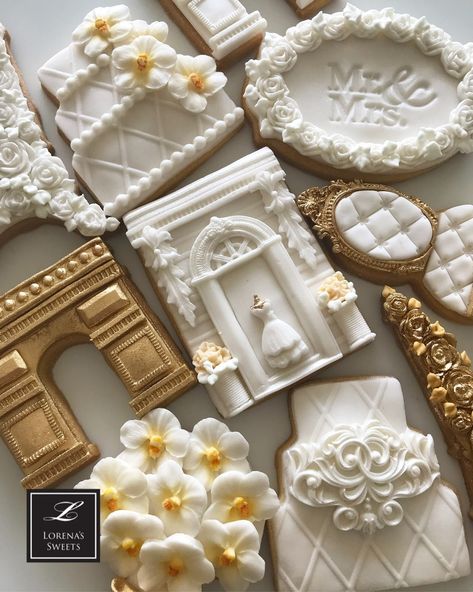 Lorena Rodríguez. Wedding cookies. Bridal cookies Bridal Cookies, Teapot Cookies, Wedding Cake Cookies, Grand Wedding, Tea Biscuits, The Enchanted Home, Diy Cookie, Enchanted Home, Pretty Cookies