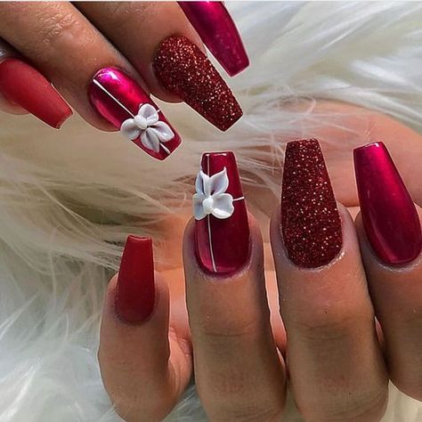 70 Simple Christmas Nail Designs that are cute enough to cause a sugar rush - Hike n Dip Christmas Nails With Jewels, Christmas Nails Simple Classy Coffin, Red Satin Nails, Red Nail Designs Winter, 5d Nail Art Design, Christmas Nails2022, Elegant Christmas Nails Classy, Nail Art Designs Bridal, Nail Art Designs Winter