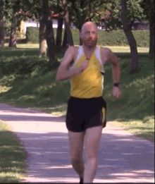 Running Gif, Bald Man, Running Back, Man Running, Animated Gifs, Jogging, Keyboard, Gif, Running