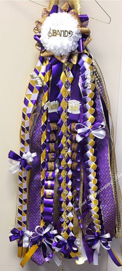 https://www.facebook.com/Sissysloot/ Purple And Gold Homecoming Mums, Purple And Gold Mums Homecoming, School Spirit Week, White Mums, Floral Crafts, Senior Overalls, Homecoming Mums Diy, Art Making, Spirit Week