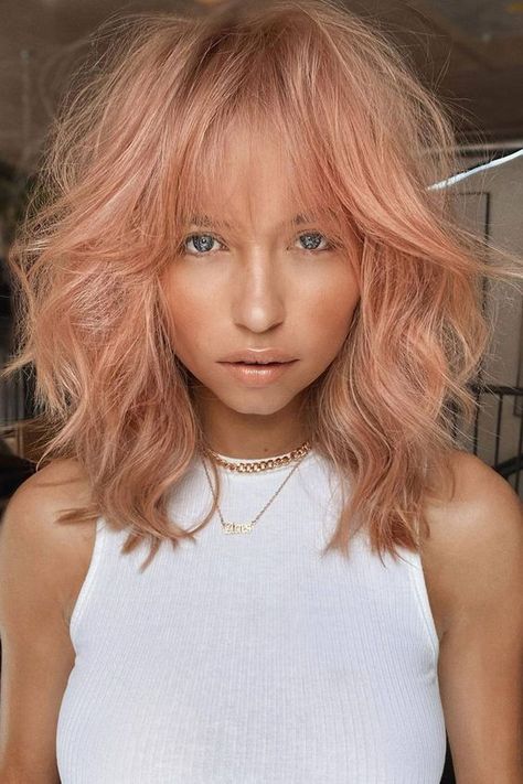 Blond Rose, Peach Hair Colors, Gold Hair Colors, Kadeřnické Trendy, Hair Color Rose Gold, Peach Hair, Strawberry Blonde Hair, Rose Gold Hair, Rose Hair