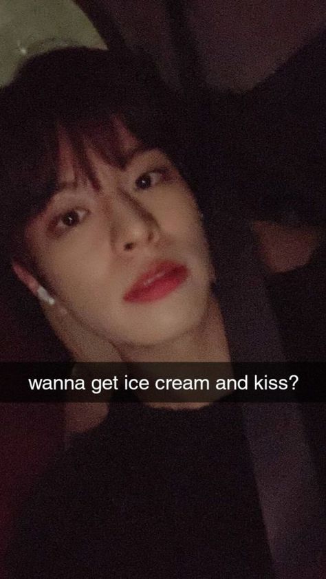 seungmin meme Kpop Boyfriend Material Snapchat, Skz Snapchat, Skz Snaps, Goofy Skz, Boys Snap, Kids Snapchat, Fake Text Message, Kpop Snapchat, Creepy Dude