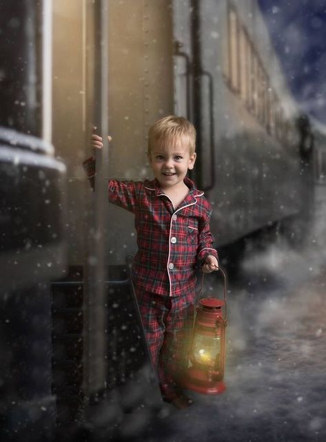 Polar Express Photo Shoot, Christmas Photoshoot Kids, Train Pics, Mini Photo Sessions, Themed Photography, Santa Express, Christmas Children, Holiday Mini Session, 2023 Photo