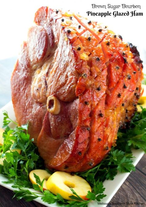 Brown Sugar Bourbon Pineapple Glazed Ham Brown Sugar Ham Recipes, Pineapple Glazed Ham, Embutido Recipe, Brown Sugar Ham, Ham Recipes Baked, Fresh Ham, Pineapple Ham, Thanksgiving Meals, Pineapple Glaze