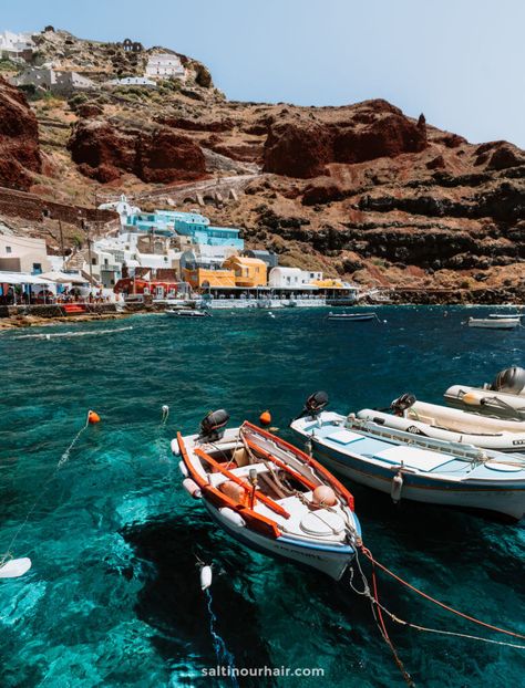 Greek Island Hopping: Ultimate Greece Travel Guide 2023 Aesthetic Santorini, Santorini Photography, Grecia Santorini, Santorini Travel Guide, Things To Do In Santorini, Greece Aesthetic, Greek Island Hopping, Greece Itinerary, Greece Trip