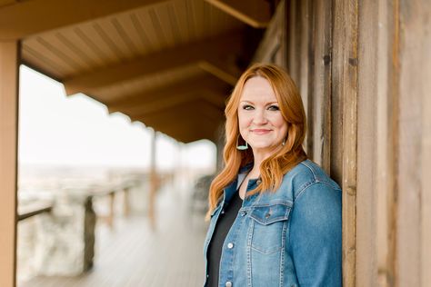 Ree Drummond Responds to Viewers Criticizing Her 'Lack of Professionalism and Decorum' Ree Drummond Ranch, The Pioneer Woman Cooks, Pioneer Women Cooks, Food Network Star, University Of North Texas, Rainbow Sherbet, Ree Drummond, The Pioneer Woman, New Cookbooks