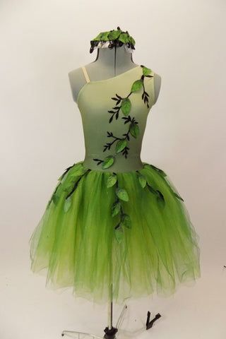 Romantic Tutu, Fairy Wings Costume, Leaf Dress, Leaf Skirt, Custom Dance Costumes, Green Tulle, Fairy Clothes, Pantomime, Wings Costume