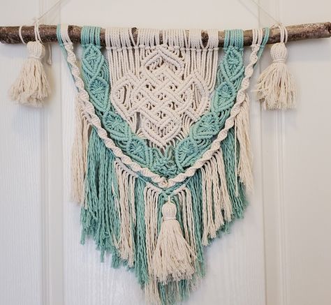 Celtic Macrame, Irish Knot, March Crafts, 2023 Ideas, Hanging Diy, Macrame Wall Hanging Diy, Wall Hanging Diy, Diy Macrame, Macrame Ideas