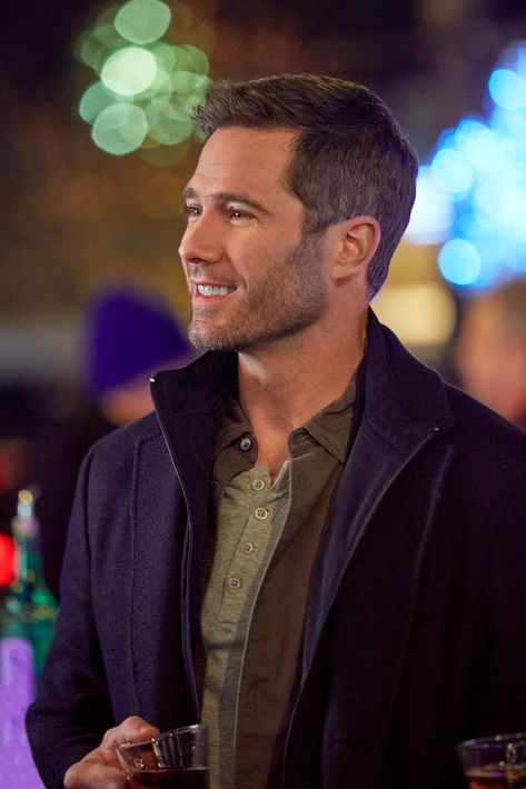 Hallmark Leading Men, Luke Mcfarlane, Beach Drinking, Luke Macfarlane, Alexa Penavega, Andrew Walker, Cameron Mathison, Chris Mcnally, Odd Pictures