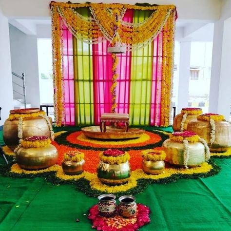 Colourful decor for mangalasnanam.... #indianwedding #indianweddingblog #saree #designerblouse #teluguwedding #telugubride #tamilwedding #tamilbride #weddingbrigade #gorgeousbride #shopzters #shaadimagic #bridesessentials #ezwed #pellipoolajada #southindianbride #southindianwedding #templejewellery #southindianweddingdecor Mangalasnanam Decorations, Pasupu Kottadam Decoration, Telugu Brahmin Wedding, Mangal Snanam, Mandapam Decoration, Mangala Snanam, Brahmin Wedding, Leaf Decor Wedding, Hindu Wedding Decorations