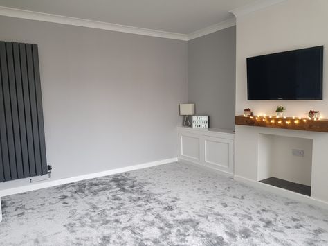 Light Grey Feature Wall Living Room, Grey Carpet White Walls Living Rooms, Light Grey Carpet Living Room, Sleeper Shelf, Light Wood Furniture Bedroom, Tv On Chimney Wall, Living Room Alcove, Grey And White Living Room, Wood Furniture Bedroom