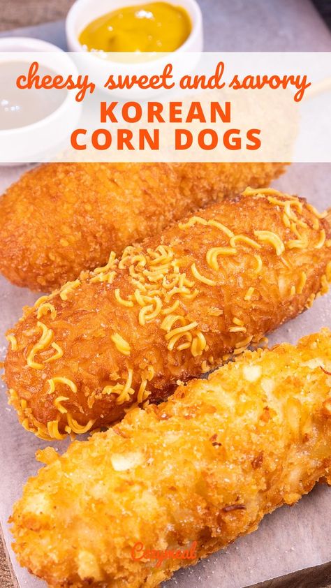 Korean corn dogs have a crispy, slightly chewy, sweet and savory outer shell. Also known as Korean cheese corn dogs because of the melted mozzarella cheese core, it has a range of fun variations for everyone. Korean Cheese Corn Dog, Best Chili Dogs Recipe, Korean Hotdogs, Korean Hot Dog Recipe, Cheese Corn Dogs, Korean Cheese Corn, Korean Corn Dog Recipe, Corn Dogs Recipe, Korean Corn Dog