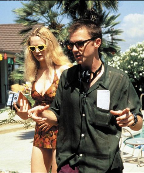 Paul Thomas Anderson, Thomas Anderson, Boogie Nights, Heather Graham, San Fernando Valley, Street Style Outfits Men, Movie Director, Cinematic Photography, Groom Suit