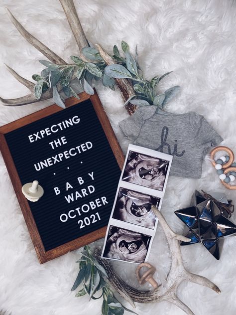 Baby Announcement Single Mom, April Pregnancy Announcement Ideas, Diy Baby Announcement Ideas, Easy Baby Announcement Ideas, Preg Announcement Ideas, Country Baby Announcing Ideas, Cute Baby Announcements For Family, Pregnancy Announcement Last Baby, Fun Pregnancy Announcement To Family