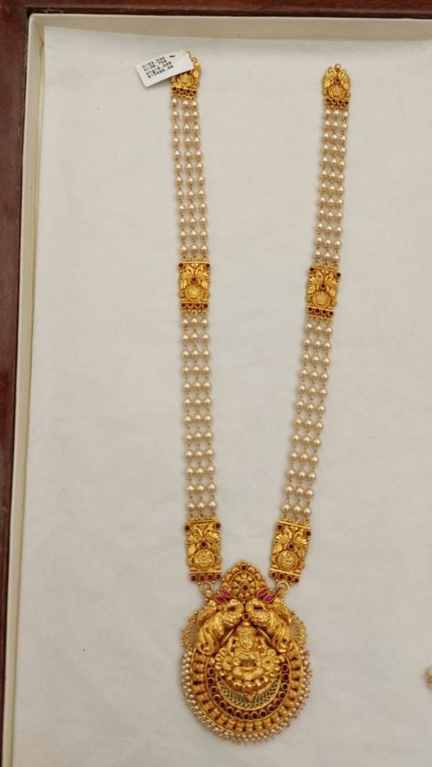 Pearl Haaram Gold, Gold Necklace Designs With Grams, Gold Pearl Jewelry Necklace Long, Abharana Jewellery Designs, Pearl Haaram Designs, Pearl Gold Chain Design, Hara Designs Gold, 6 Grams Gold Necklace, Single Kada Designs Gold