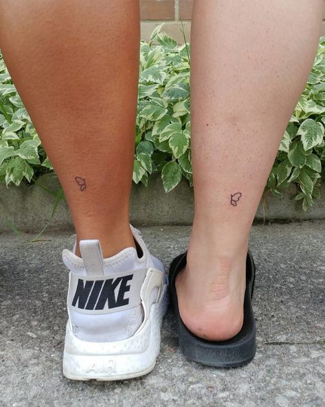 Cute Best Friend Tattoos, Friend Tattoos Small, Matching Bff Tattoos, Partner Tattoos, Matching Friend Tattoos, Cute Matching Tattoos, Small Matching Tattoos, Matching Best Friend Tattoos, Bestie Tattoo