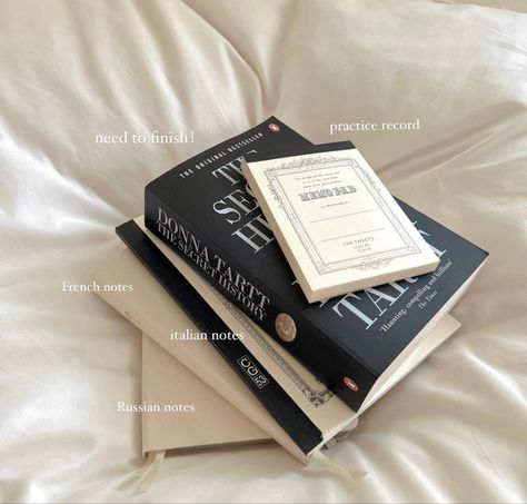 Linguistics student ♥ Linguist Aesthetic, Linguistics Student Aesthetic, Linguistics Aesthetic, Student Aesthetic, Apartment Art, Donna Tartt, Uni Life, 2025 Vision, The Secret History