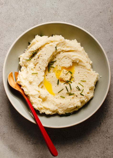 Mashed Potatoes with Herb Infused Cream — Amanda Frederickson Mashed Potatoes Thanksgiving, Creamy Mashed Potatoes Recipe, Fluffy Mashed Potatoes, Creamy Mash, Creamed Potatoes, Making Mashed Potatoes, Mashed Potato Recipes, Holiday Meals, Creamy Mashed Potatoes