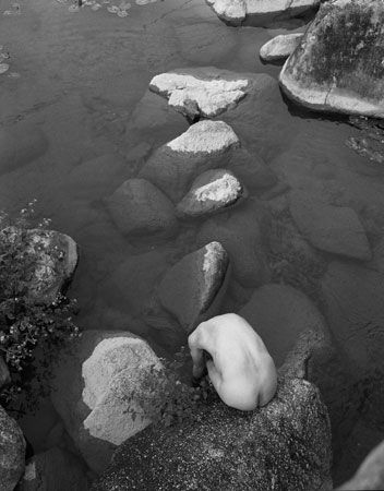 rocks Earth Sculpture, Human Body Art, Books Poetry, Body Photography, Friends Art, Surrealism Photography, Pose Yoga, Body Shots, Art Films