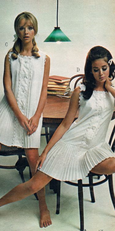 70s Mode, Colleen Corby, 60’s Fashion, Decades Fashion, 1960 Fashion, 60s 70s Fashion, Fashion 70s, 60s And 70s Fashion, Fashion 1960s