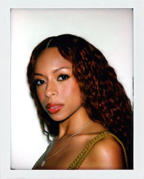 ravyn lenae’s & solange’s portraits photographer by charles caeser, 2024 go stream ravyn’s new album ‘Bird’s Eye’ go stream solange’s new short film ‘Monuments are Here’ on her @saintheron website Ravyn Lenae, I Love Music, Blood Orange, Birds Eye, Love Music, New Album, Short Film, Musical, Career