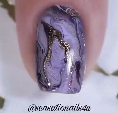 Nail Designs With Regular Polish, Nail Art Regular Polish, Marble Nail Tutorial, Nailart Marble, Marble Nail Design, Marble Nails Tutorial, Marble Acrylic Nails, Camo Nails, Metallic Nail Art