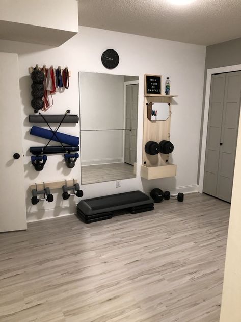 Gym Basement Ideas Small Spaces, Mirror Workout Wall, Gym Equipment Storage Small Spaces, Mini Gym At Home Ideas Garage, At Home Gym In Garage, Wall Gym Storage, Exercise Space Home, Small Garage Ideas Design, Mini Workout Area