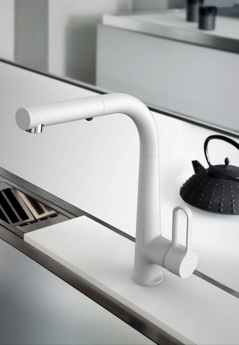 SKINNY F7026 Brushed-finish kitchen mixer tap Skinny Collection by FIMA Carlo Frattini design MENEGHELLO PAOLELLI ASSOCIATI Kitchen Faucet Design, Plumbing Layout, Contemporary Cabin, Industrial Design Trends, Black Kitchen Faucets, Bathroom Tapware, Faucet Design, Kitchen Mixer Taps, Press Kit