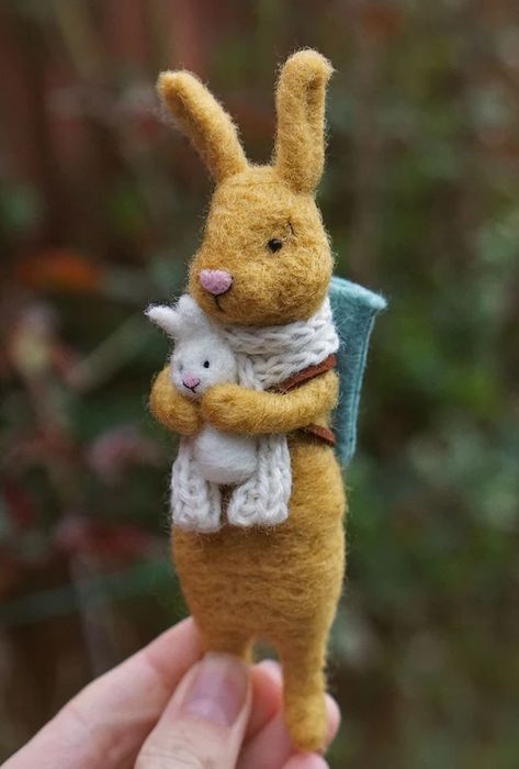 Needle Felt Woodland Animals, Felted Woodland Animals, Needle Felt Animals, Felted Animals, Felting Projects For Beginners, Mini Felt Animals, Felted Crochet, Needle Felted Christmas, Needle Felting Diy