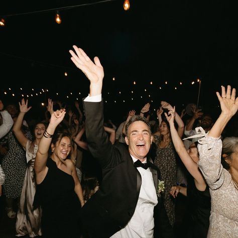 Scenes from the absolute best summer wedding dance party with A&C!!! 🎉🎉🎉 Vendors! Wedding planner: @melaniedesignsforliving Venue: family property DJ: @djemmettflorence Flowers: @purelypressed_ Ring: @wilsondiamonds Videographer: @mments.media Officiant: @jeffdickamore . #californiaweddingphotographer #northerncaliforniaphotographer #californiabride #utahweddingphotographer #2024bride #2025bride #mdelpresets Dj Wedding Setup, Wedding Dance Party, Dj Wedding, Dj Booth, Wedding Set Up, Family Property, Utah Wedding Photographers, Wedding Dj, Utah Weddings