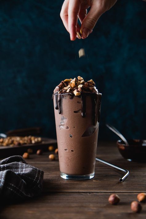 One Pot Dinners, Chocolate Milkshake, Milkshake Recipes, Milk Shakes, Chocolate Drinks, Decadent Chocolate, Refined Sugar Free, Refined Sugar, Frappe