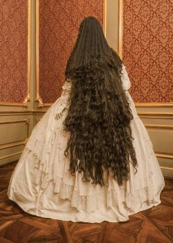 Extremely Long Hair, Hairstyle Fashion, Rapunzel Hair, Really Long Hair, Very Long Hair, Beautiful Long Hair, Top Trending, Dream Hair, Long Curly Hair