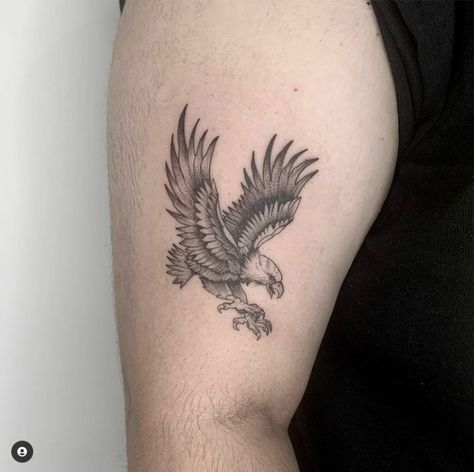 33 Remarkable Eagle Tattoo Ideas - The XO Factor Eagle Tattoo Arm, Eagle Tattoo Ideas, Phoenix Tattoo Sleeve, Black Bear Tattoo, Simple Leg Tattoos, Bald Eagle Tattoos, Small Eagle Tattoo, Tato Tradisional, Tattoo Catalog