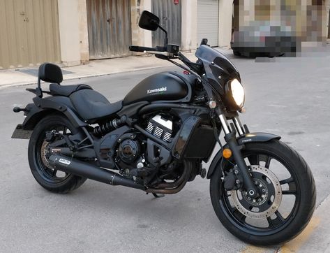 Black Cruiser Motorcycle, Cruiser Motorcycle Aesthetic, Kawasaki Vulcan S 650 Custom, Vulcan Motorcycle, Motorbike Cruiser, Honda Motorcycles Cruisers, Kawasaki Vulcan 650, Kawasaki Cruiser, Vulcan S